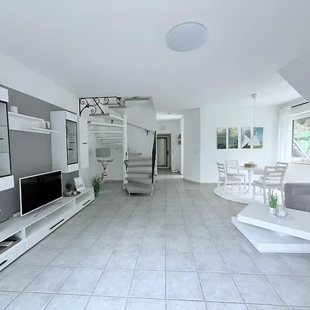Apartman Urlaub In Kaernten - Haus Gostenig *