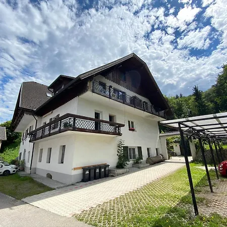 Urlaub In Kaernten - Haus Gostenig Apartman